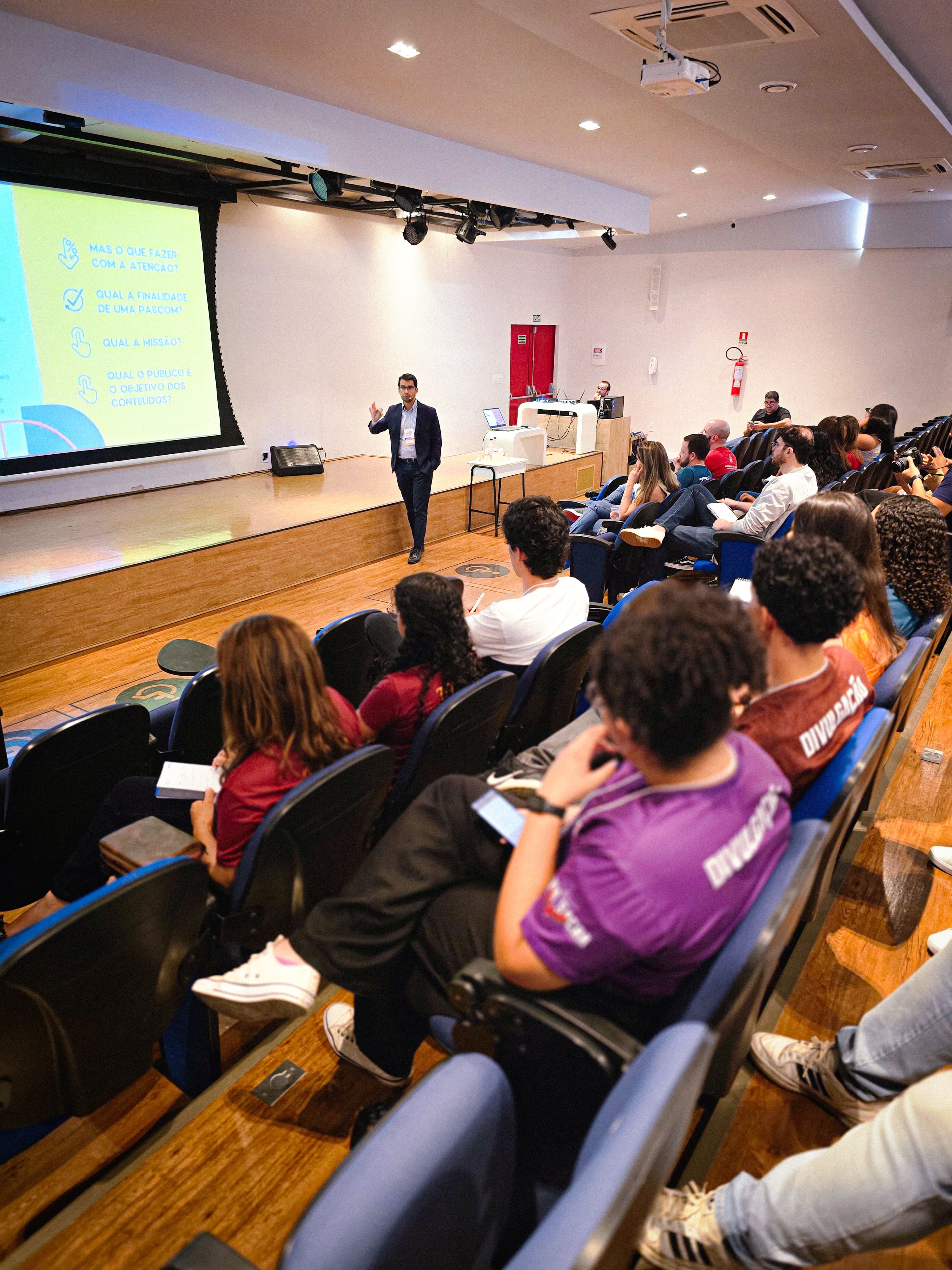 Palestra Felipe Rodrigues